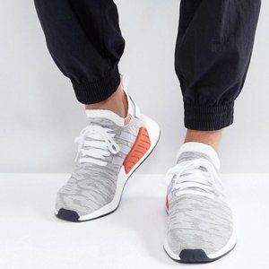 NMD R2 Primeknit Sneakers